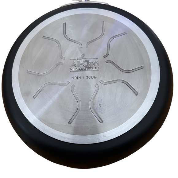 All-Clad Black 10” Frying Pan - Picture 7 of 9